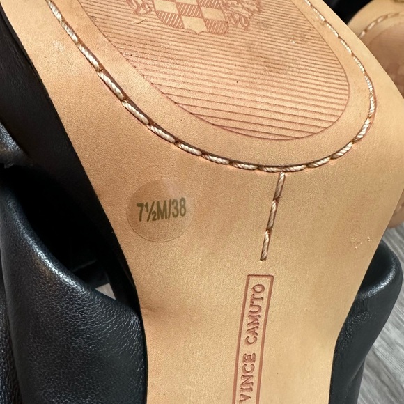 VINCE CAMUTO ELMINDI PLATFORM SANDAL - Picture 7 of 7